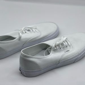 Vans Classic White Lace-Up Shoes (Size 10)